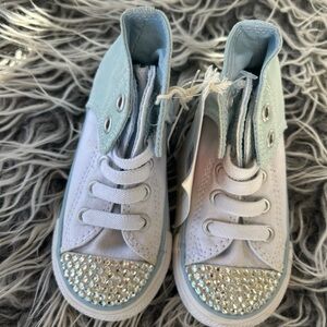NWT Converse All Stars High Girls' Size 6 Toddler  white blue  Rhinestone Toes.